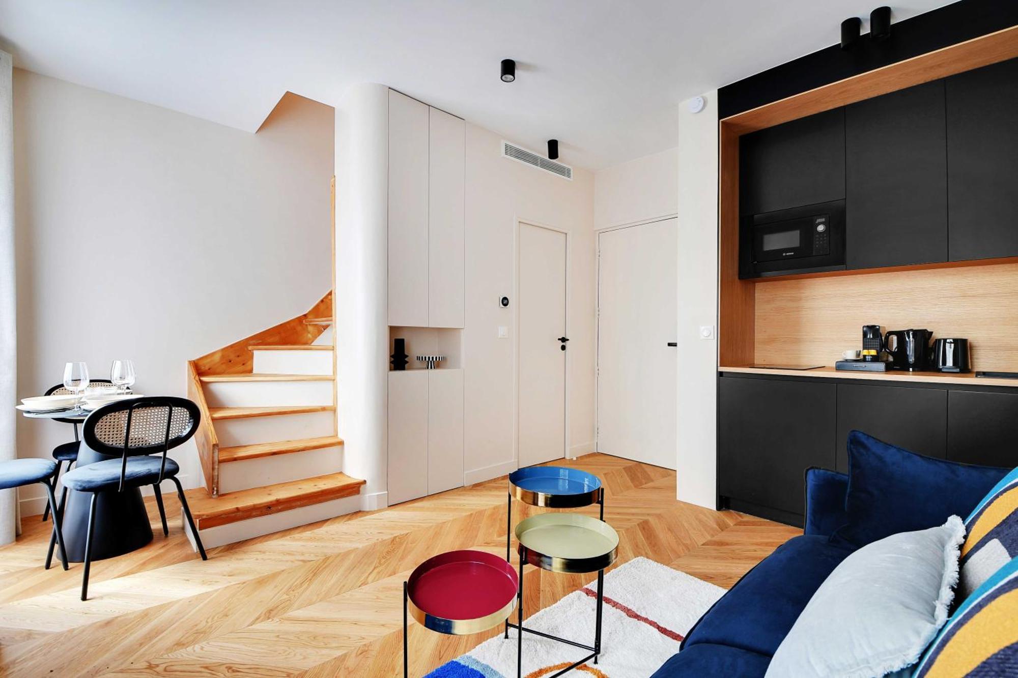 Parisian With Air Conditioning Eiffel Tower Apartment *